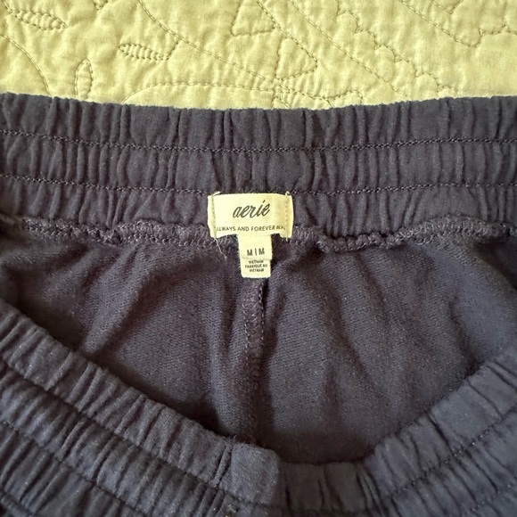 Aerie Dolphin Hem Shorts - Picture 4 of 4